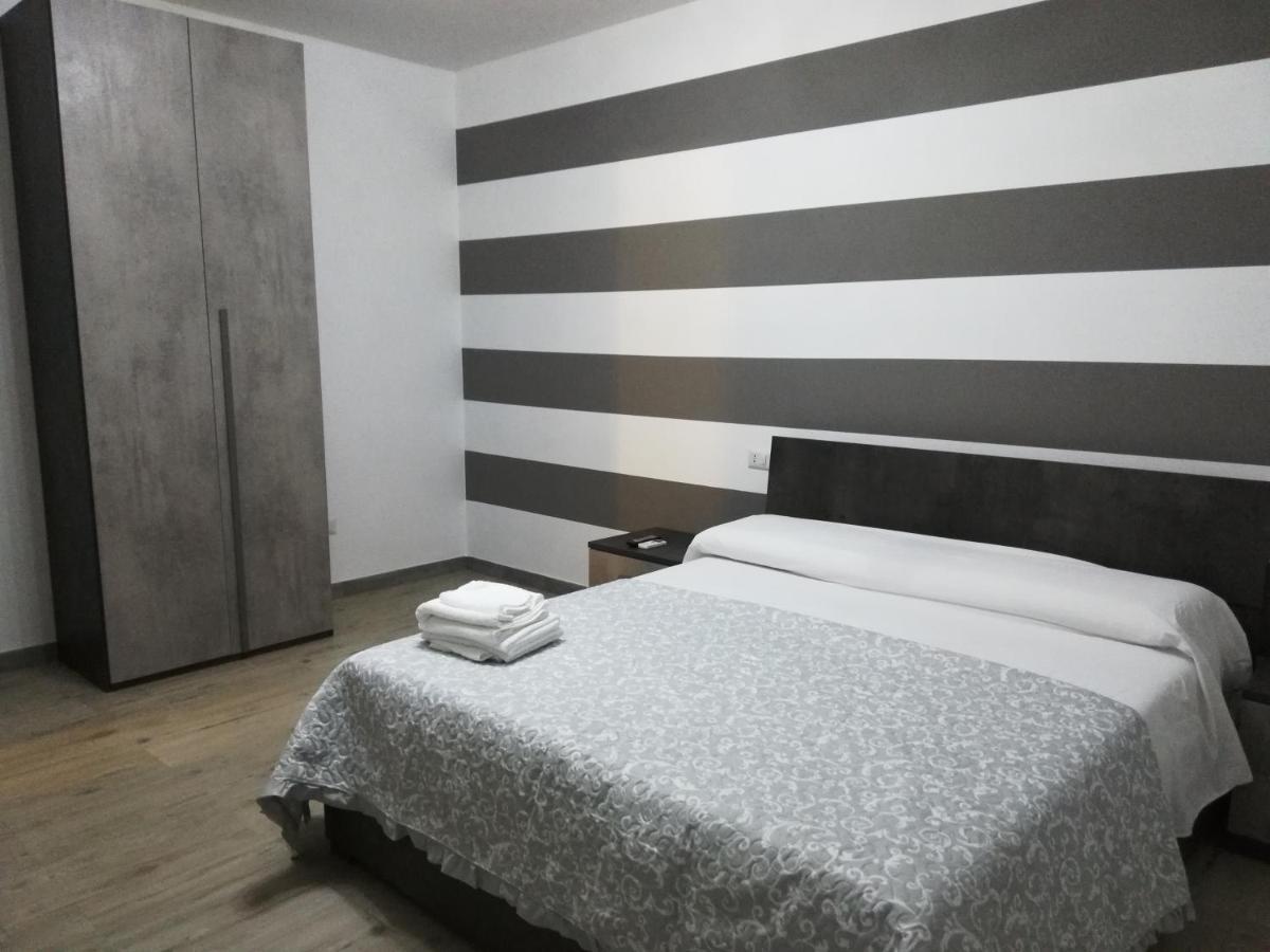 Bed&Breakfast Villa Nora กวาร์ตู ซานเตเลนา ภายนอก รูปภาพ