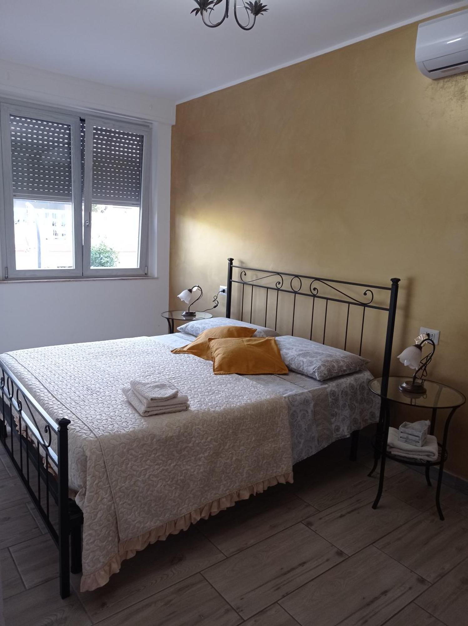 Bed&Breakfast Villa Nora กวาร์ตู ซานเตเลนา ภายนอก รูปภาพ